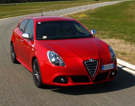 Alfa Romeo Giulietta - visione anteriore