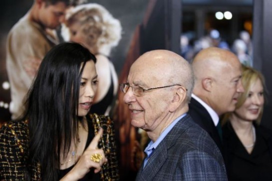 Rupert Murdoch con la moglie Wendy Deng